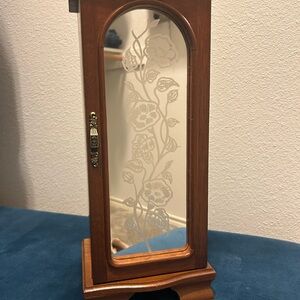 Vintage Mele&Company Richmond upright wooden jewelry box with etched mirror door